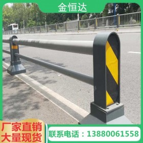 成都機非隔離護欄廠家批發(fā)市政道路隔離護欄 道路機非隔離護欄  道路隔離護欄