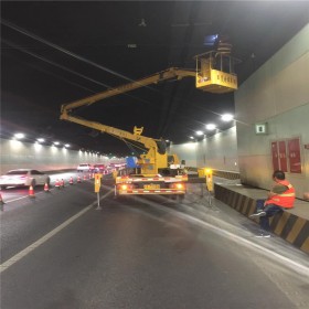 成都橋梁檢測高空車出租  云梯車租賃高空作業平臺車租賃