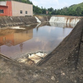 垃圾場 養豬場沼液池 蓄水池防滲膜廠家  人工湖   hdpe土工膜