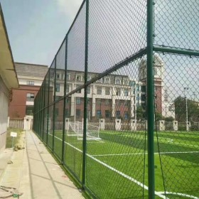 四川廠家直銷批發 球場圍網 籃球場體育場圍網運動場公園羽毛球足球場專用圍網可定制