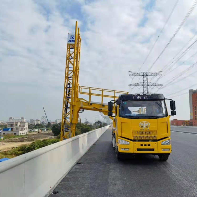 橋梁維修車租賃 高架車路燈車升降平臺出租服務 鑫嘉盛