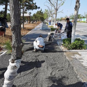 文山彩色生態(tài)透水混凝土地坪  萬盛區(qū)透水混凝土里面 透水混凝土施工價(jià)格 彩色透水混凝土材料生產(chǎn)廠家   壓模混凝土材料廠家 透水粘接劑廠家送貨到工地