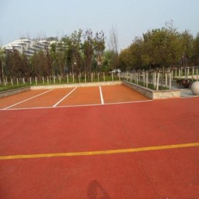 大連市 普通透水混凝土 露骨彩色透水混凝土 生態(tài)透水路面 生產(chǎn)商現(xiàn)貨供應(yīng)