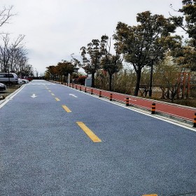 遵義市 透水混凝土道路 混凝土透水路面 混凝土透水車行道 指導施工